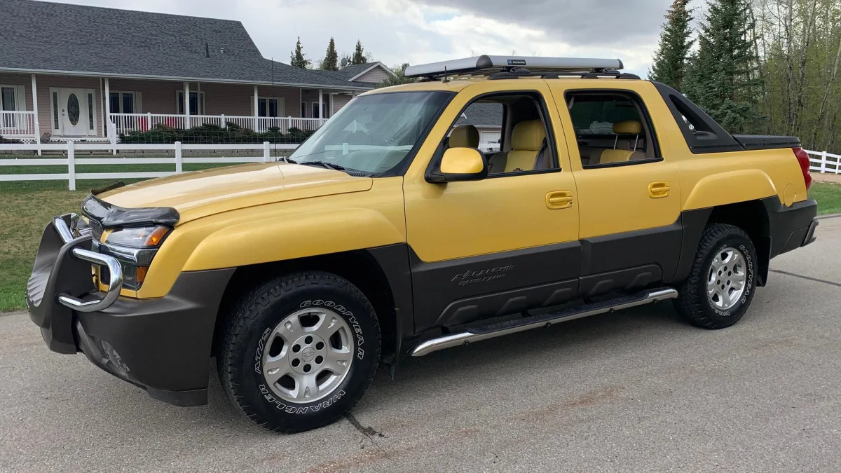 2002 Chevrolet Avalanche Base Camp concept on Cars & Bids