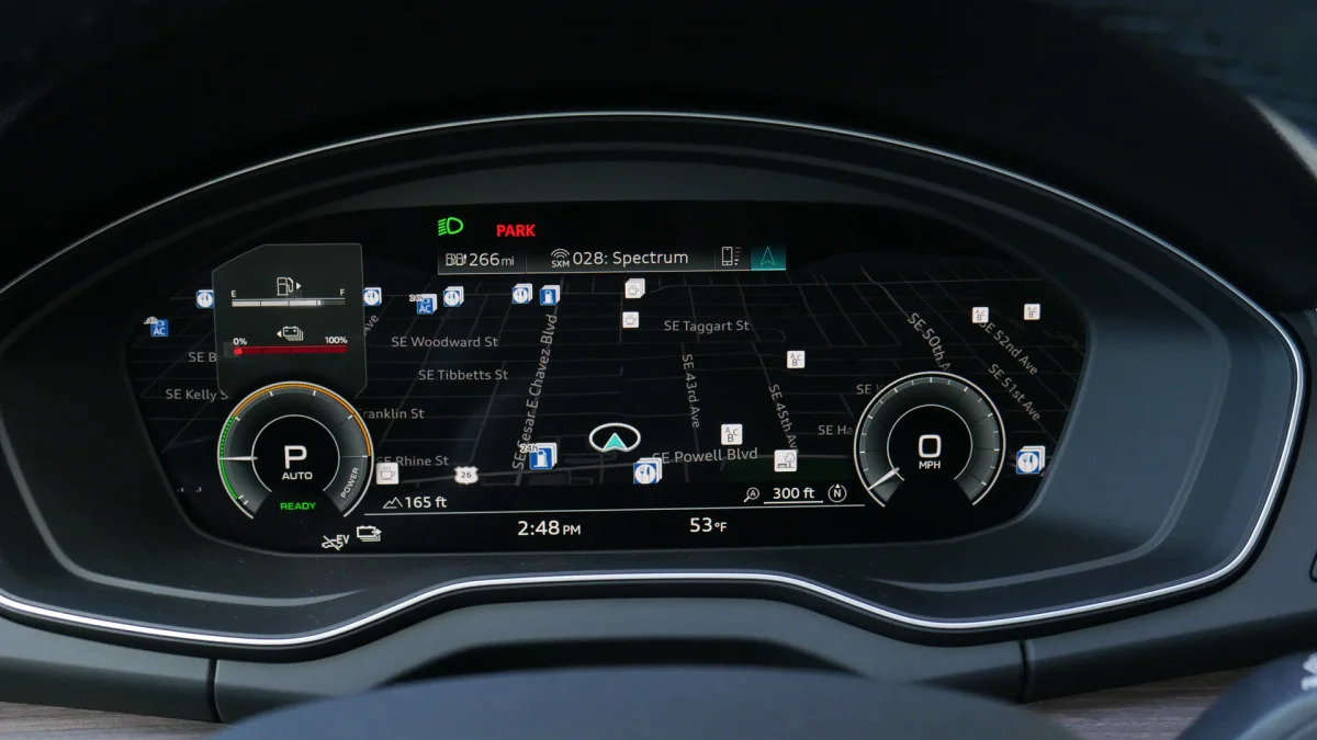 2021 Audi Q5 virtual cockpit dark map
