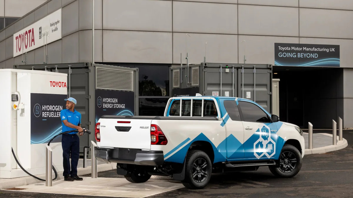 Experimental hydrogen-powered Toyota Hilux