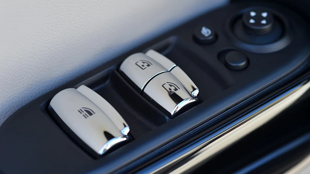2016 Mini Cooper S Convertible window controls