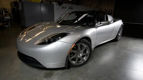 <h6><u>First Drive: Tesla Roadster</u></h6>