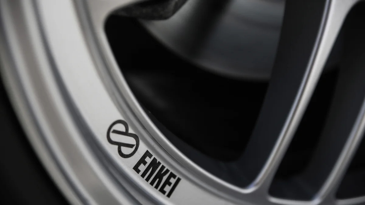 Toyota Sienna R-Tuned Concept wheel
