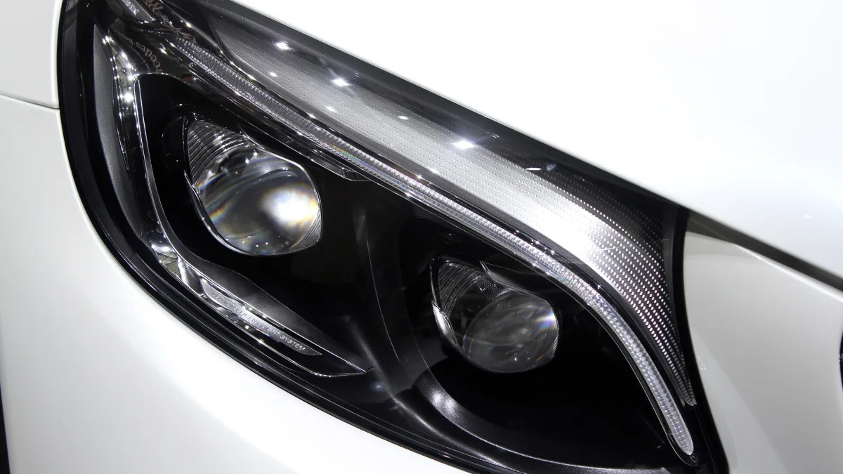 2016 Mercedes-Benz GLC 250d headlights.
