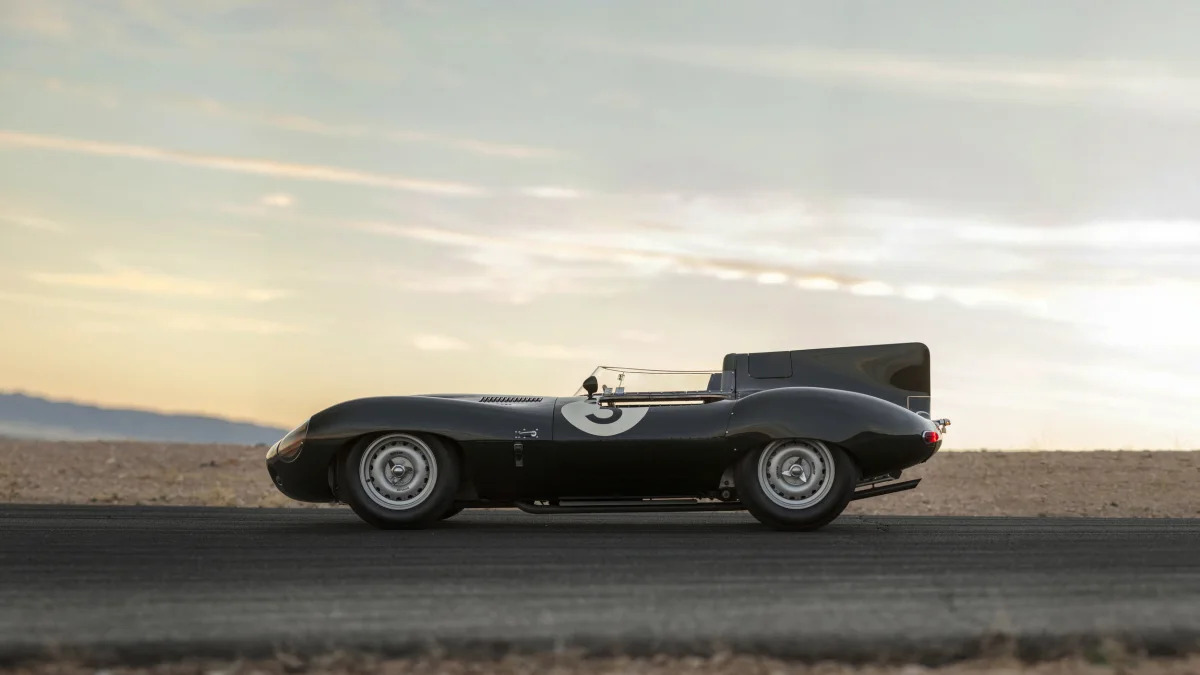 1956 Jaguar D-Type profile