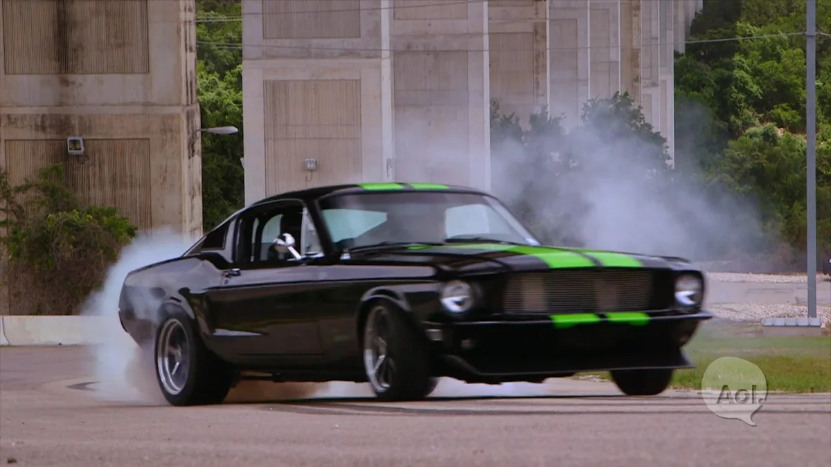 Translogic 180: Zombie 222 Electric '68 Mustang