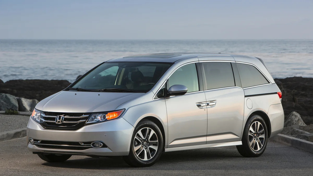 2015 Honda Odyssey in silver by the ocean