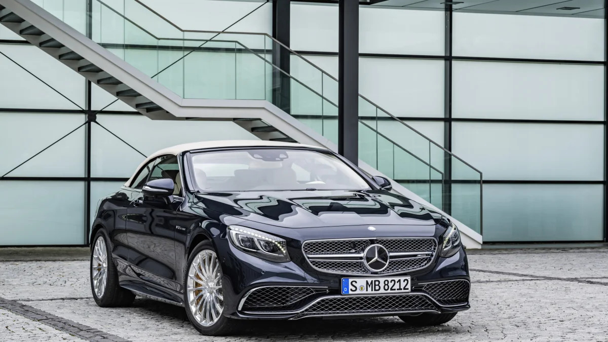 Mercedes-AMG S65 Cabriolet roof up front 3/4 static