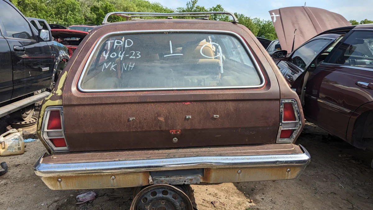 45 - 1977 Ford Pinto Station Wagon in Oklahoma junkyard - photo by Murilee Martin