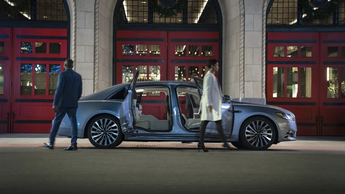 2019 Lincoln Continental Coach Door Edition