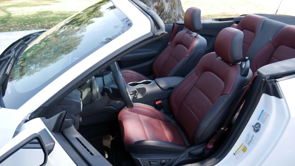 2024 Ford Mustang front seats