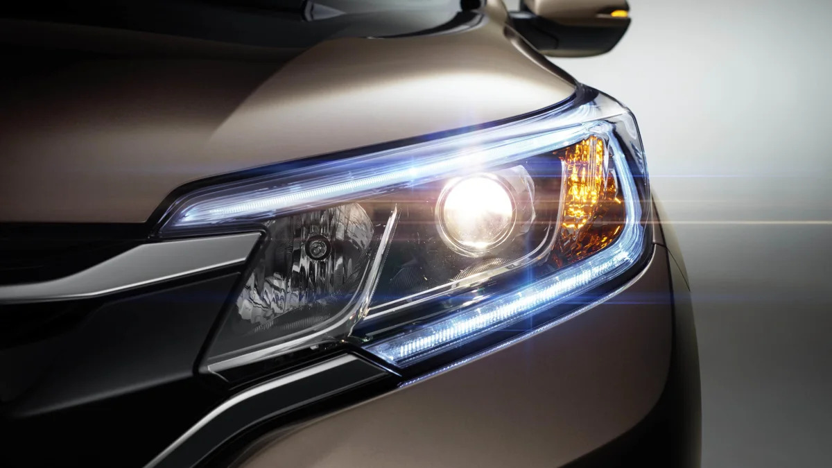 2016 Honda CR-V headlight
