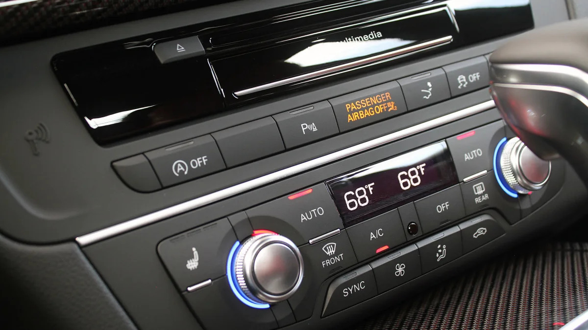 2016 Audi S7 climate controls