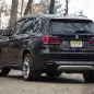 2016 BMW X5 xDrive40e rear 3/4 view