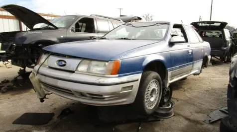 <h6><u>Junkyard Gem: 1990 Ford Taurus SHO</u></h6>