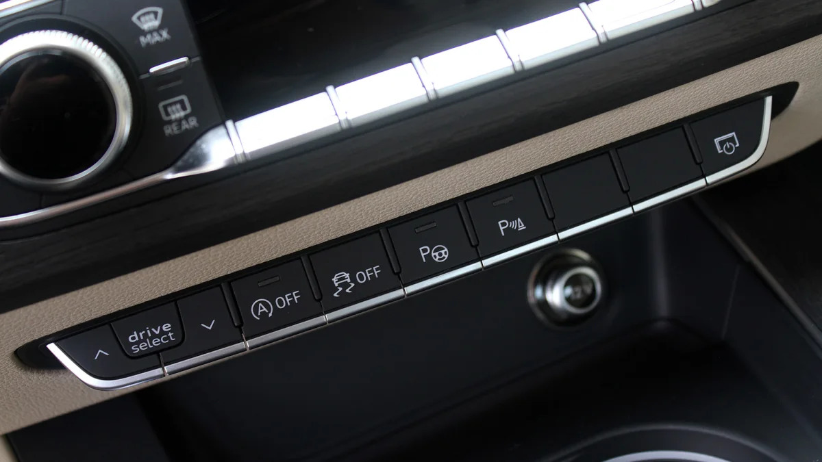 2017 Audi A4 drive mode controls