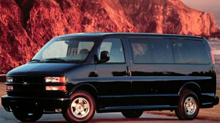 2001 Chevrolet Express LT Base G1500 Passenger Van