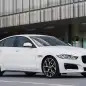 2017 Jaguar XE front 3/4 view