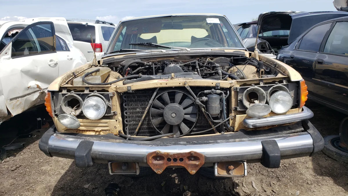 25 - 1980 Mercedes-Benz 300D in Colorado wrecking yard - photo by Murilee Martin