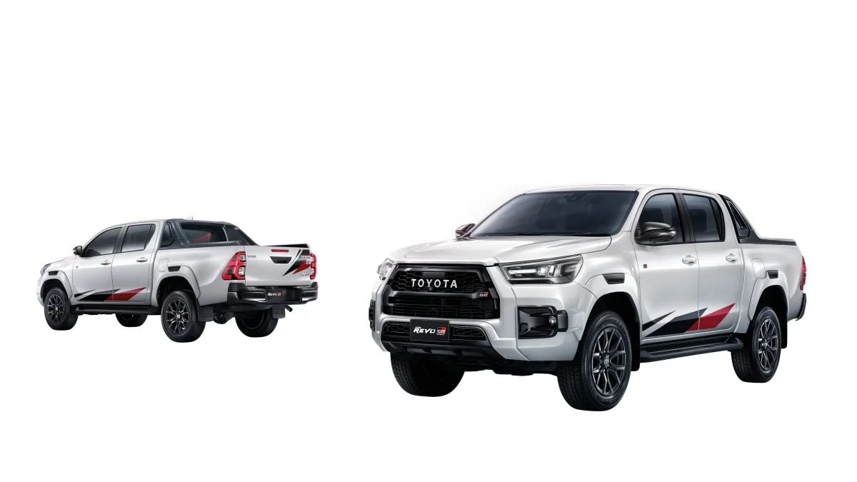 Toyota Hilux Revo GR Sport high floor front and rear