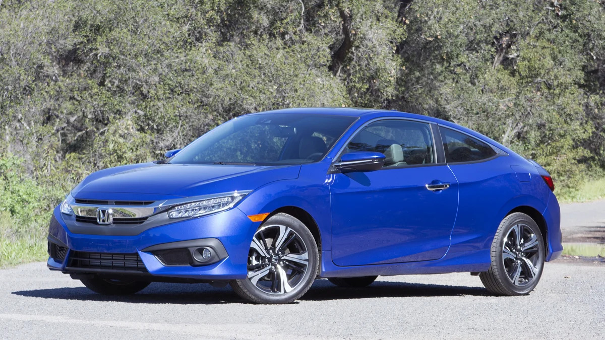 2016 Honda Civic Coupe front 3/4 view