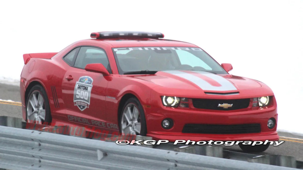 Chevrolet Camaro SS Indy 500 Pace Car spy shots
