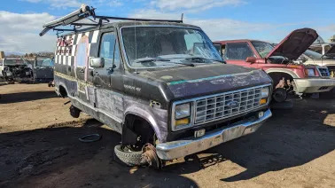 Junked 1990 Ford Econoline 250 Van