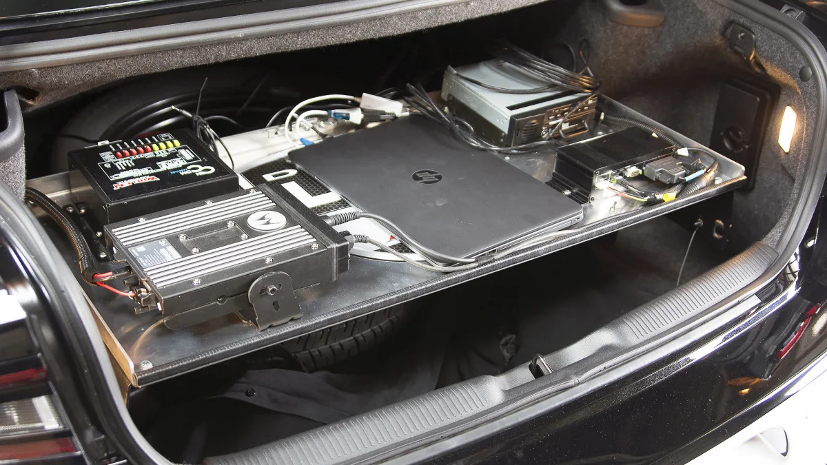 trunk computer dodge charger pursuit cargo