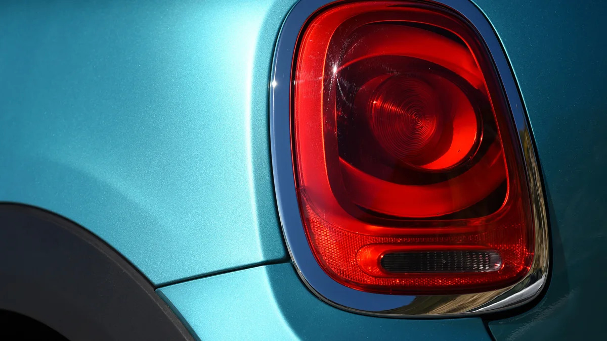 2016 Mini Cooper S Convertible taillight