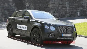 Bentley SUV spy shots