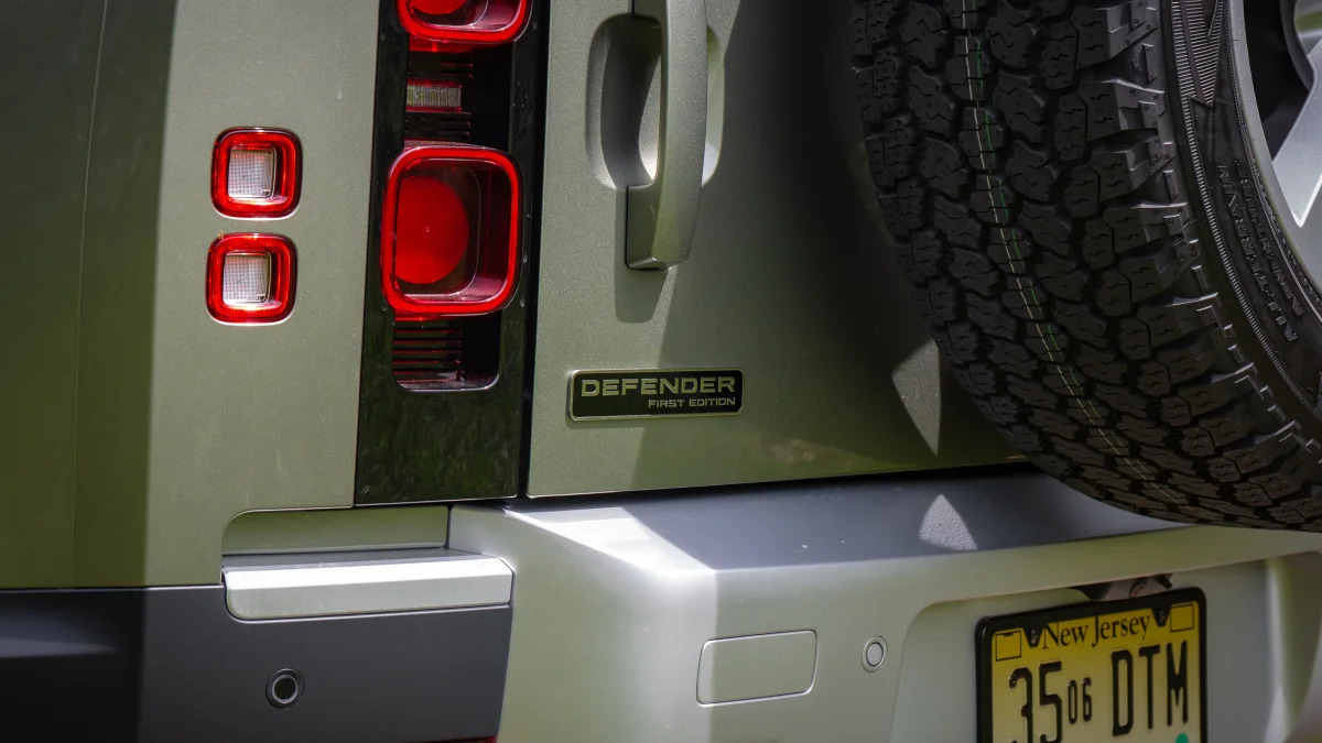 2021 Land Rover Defender 90 rear detail