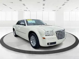 2010 Chrysler 300 : Latest Prices
