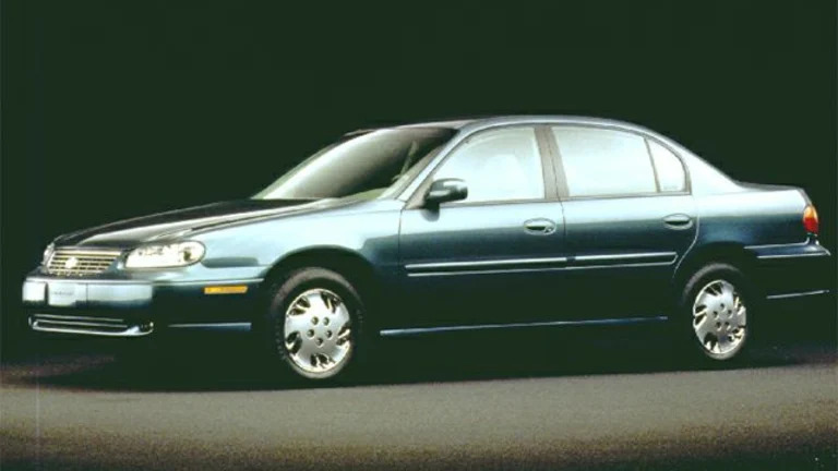 1999 Chevrolet Malibu Base 4dr Sedan