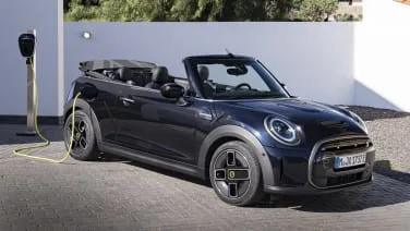 Mini Cooper SE Convertible revealed for electric top-down motoring
