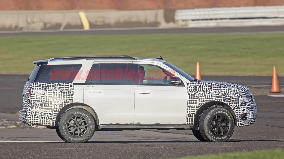 Ford Expedition spied