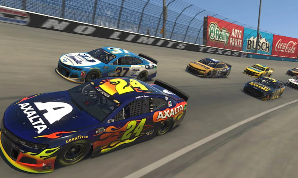 It was a busy weekend of iRacing for NASCAR, IndyCar