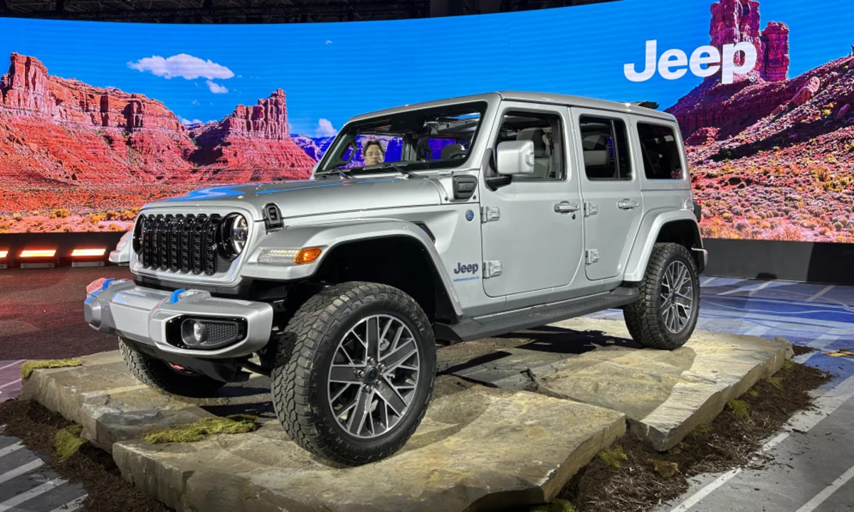 2024 Jeep Wrangler reveals more tech, refinement — and a cheaper