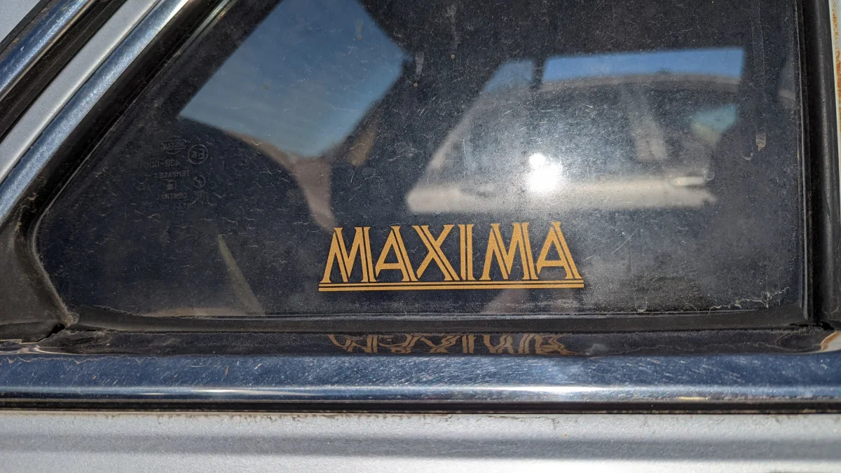 50 - 1988 Nissan Maxima in Colorado junkyard - photo by Murilee Martin