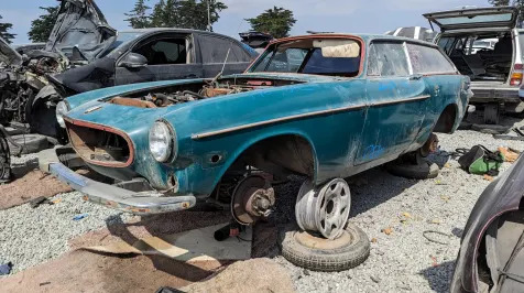 <h6><u>Junked 1973 Volvo 1800ES</u></h6>