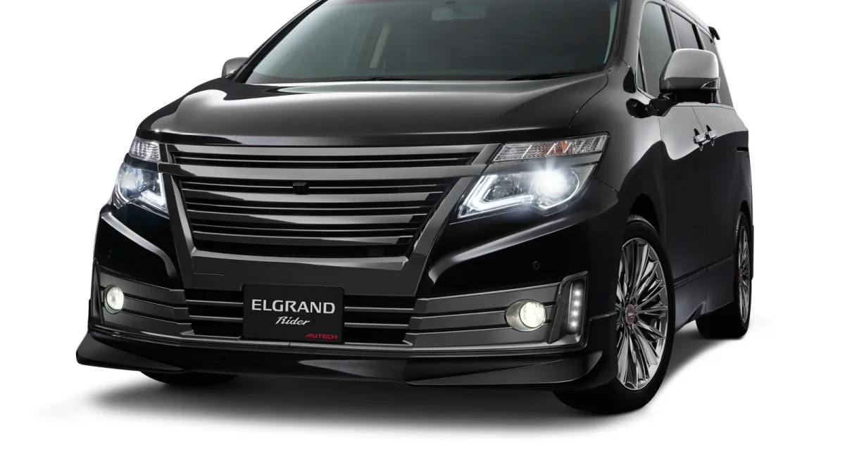 Nissan Elgrand Rider Black Line