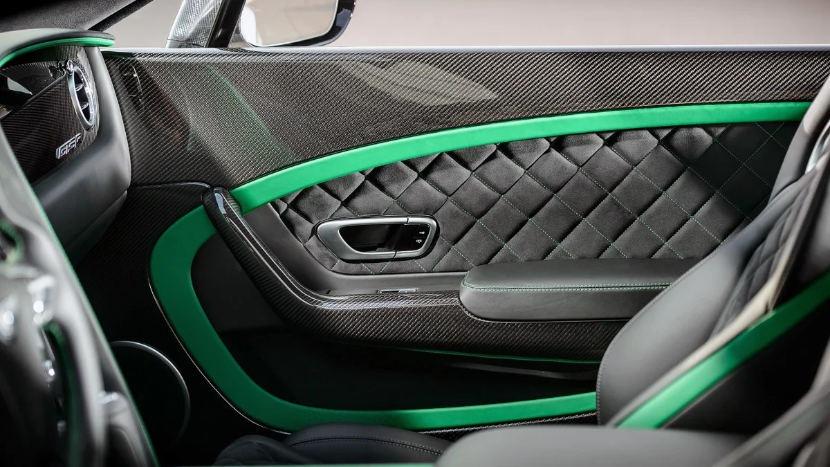 2015 Bentley Continental GT3-R door