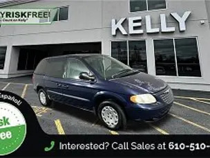 2004 Chrysler Town & Country Base