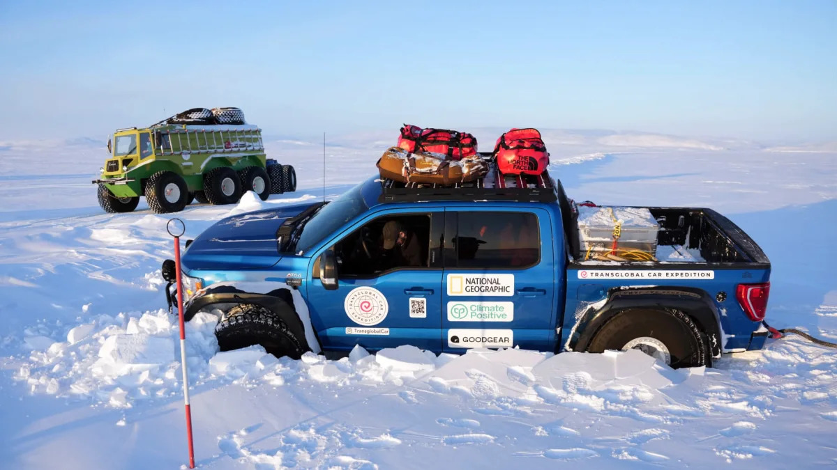 Ford F-150 Arctic Trucks ocean recovery 08