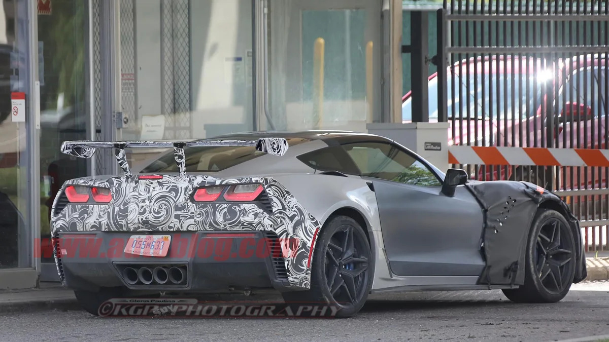 C7 Chevy Corvette ZR1 spy shot with wing
