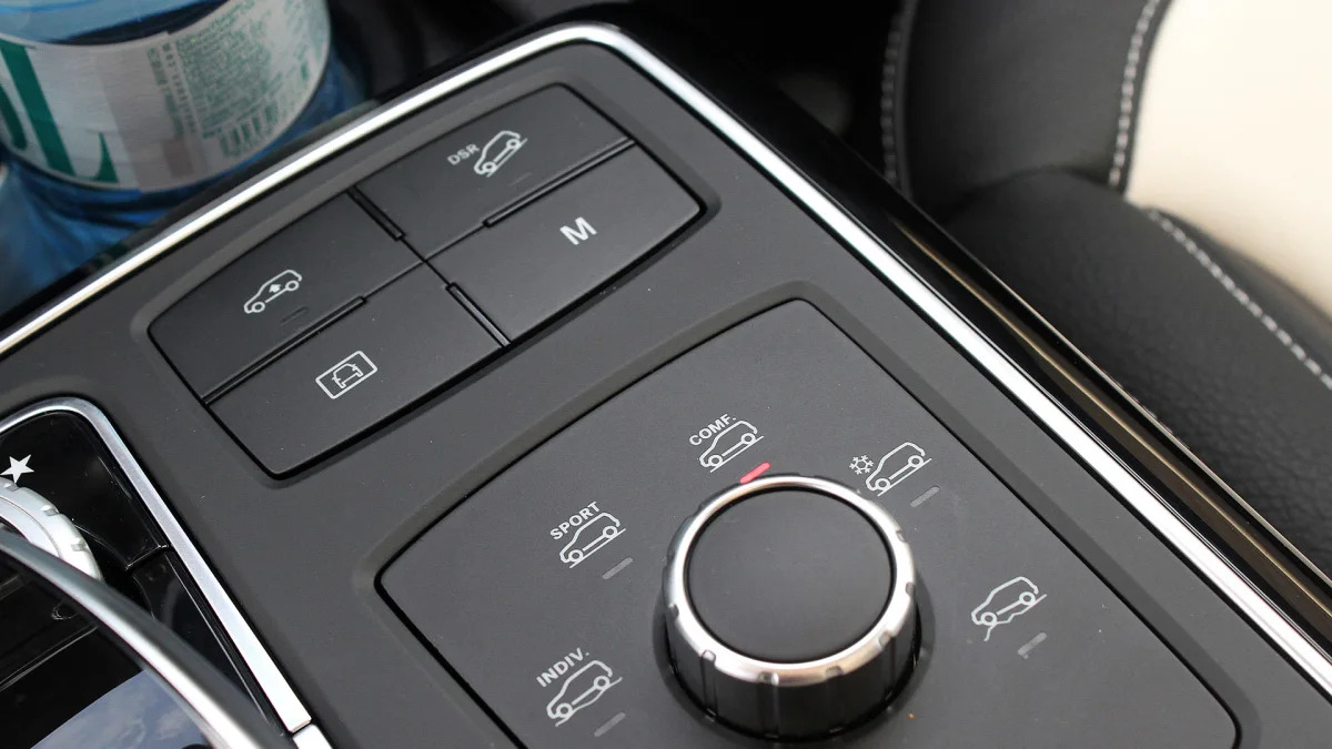 2016 Mercedes-Benz GLE drive settings
