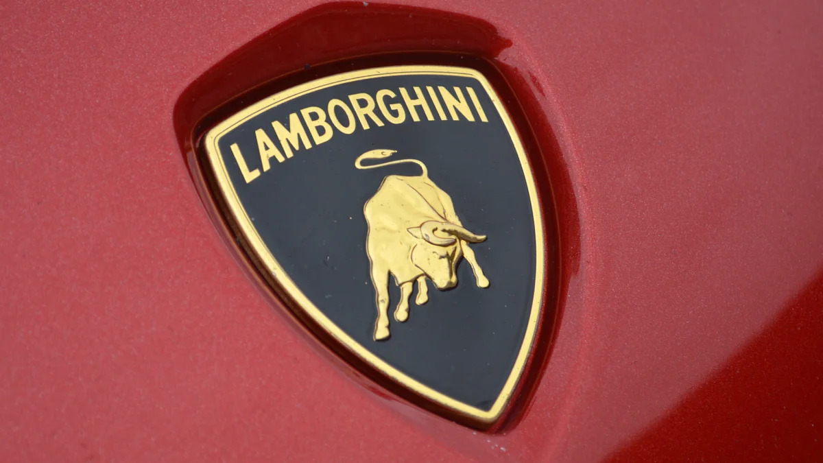2016 Lamborghini Aventador LP 750-4 Superveloce logo