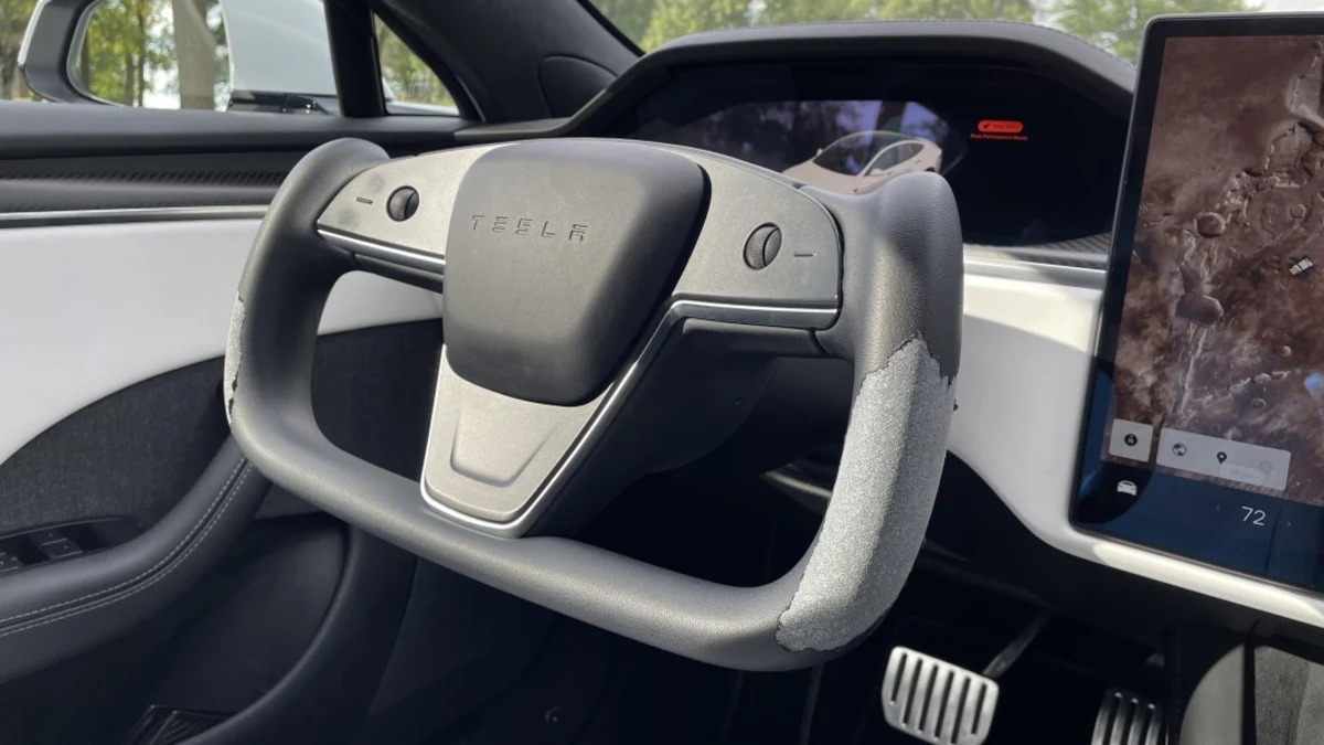 Here's what a rental Tesla Model S interior looks like after 19,000 miles