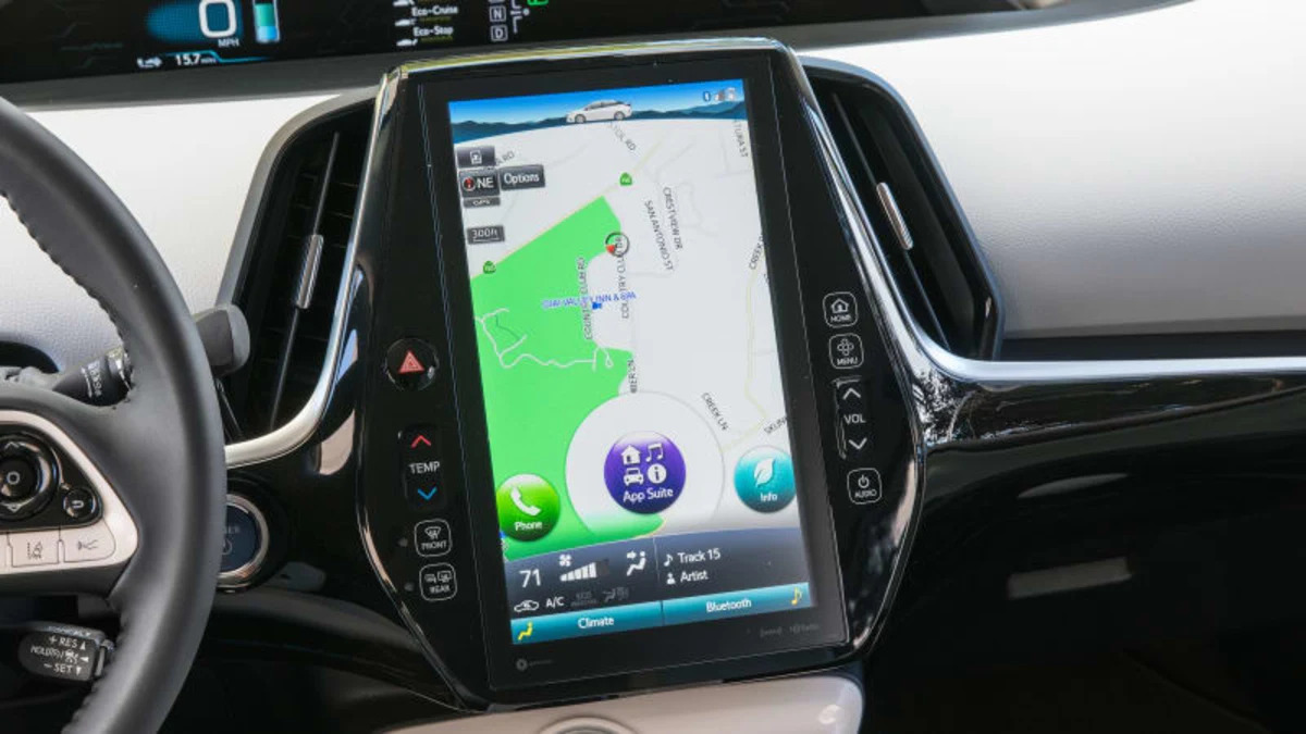 Watch the giant touchscreen in the 2017 Toyota Prius Prime in action