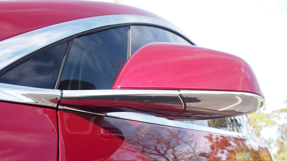 2016 Tesla Model X side mirror