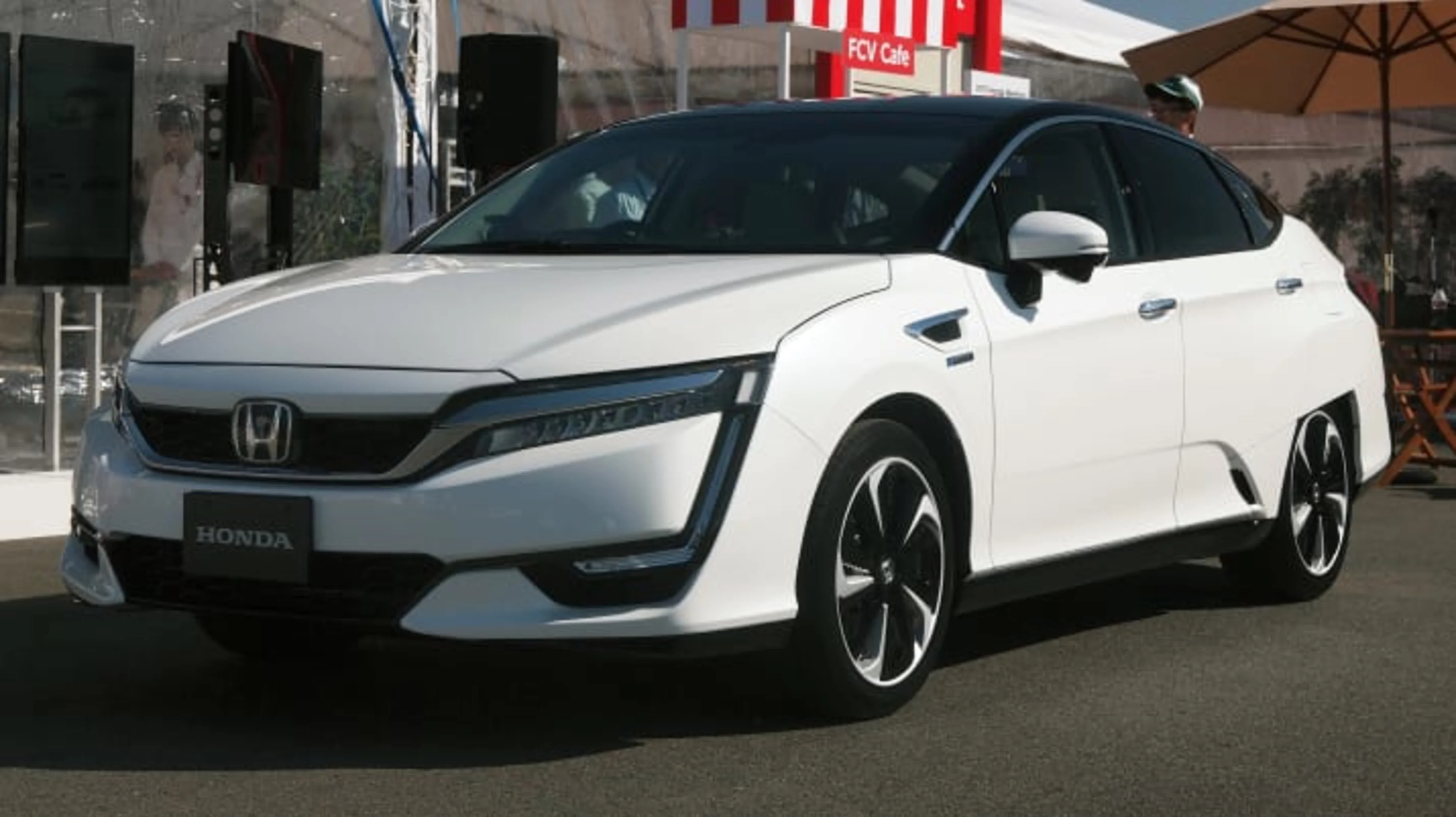 Honda FCEV fuel cell car