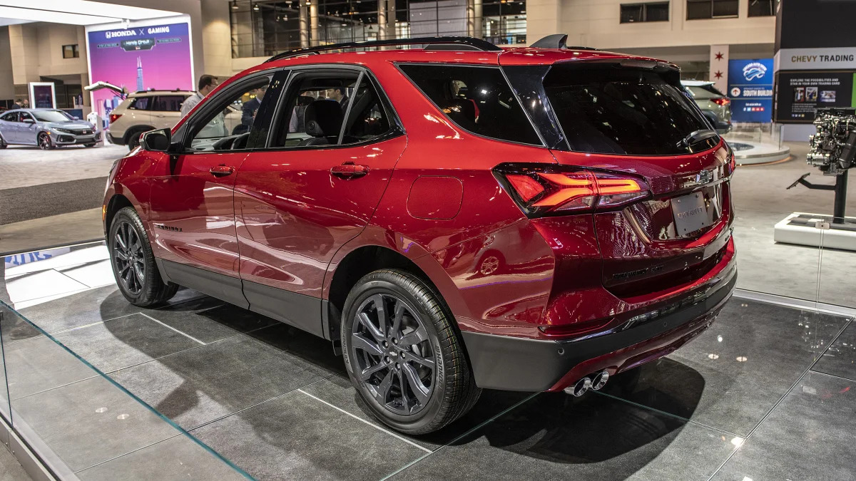 2021-chevy-equinox-rs-chicago-02